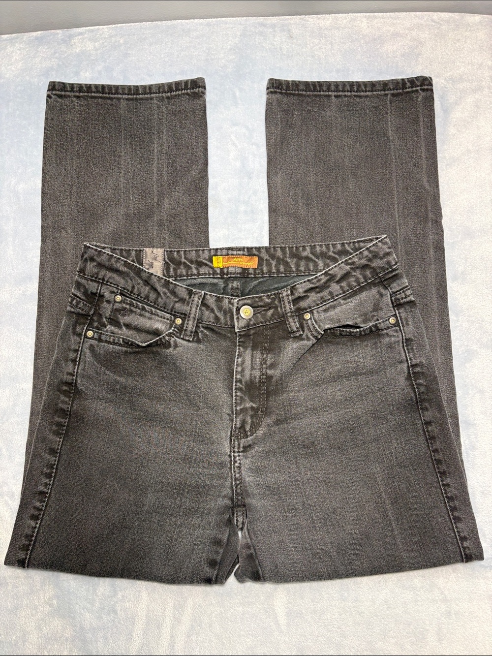 Aura Wrangler Regular Rise Women’s Straight Leg Jeans in Charcoal Black